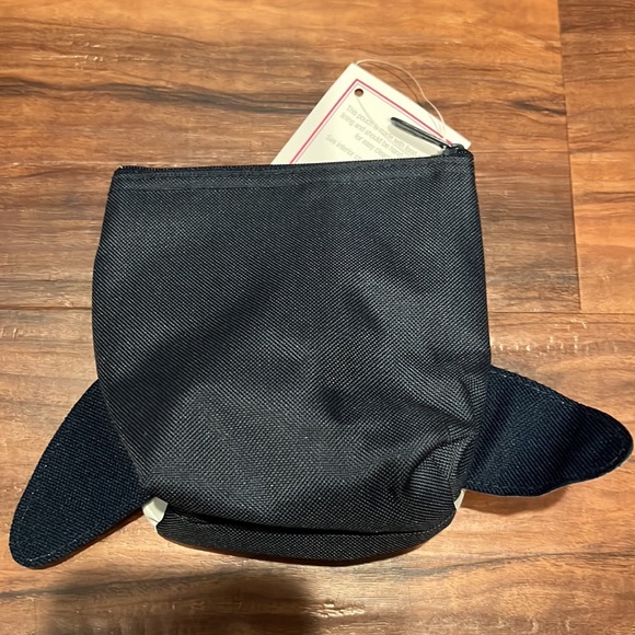 Sharky snack pouch new! - Picture 2 of 3